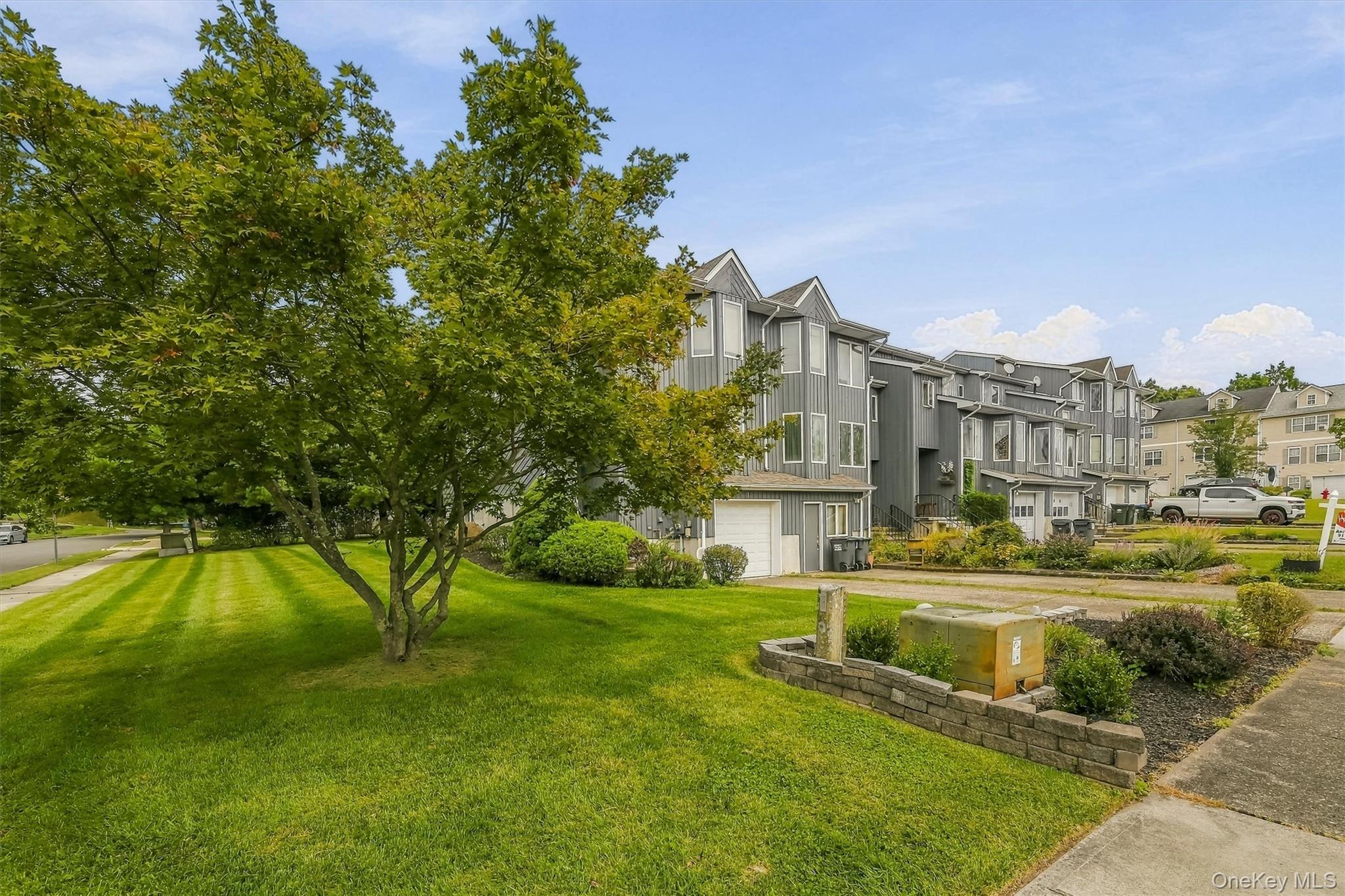 3 Moriah Lane – For Sale photo 2