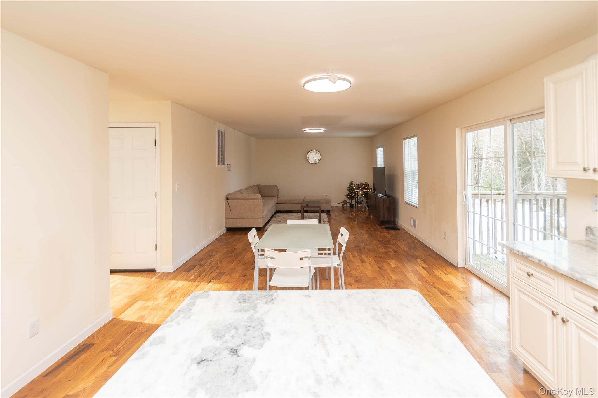 62 BRISTOL Circle – For Rent photo 21