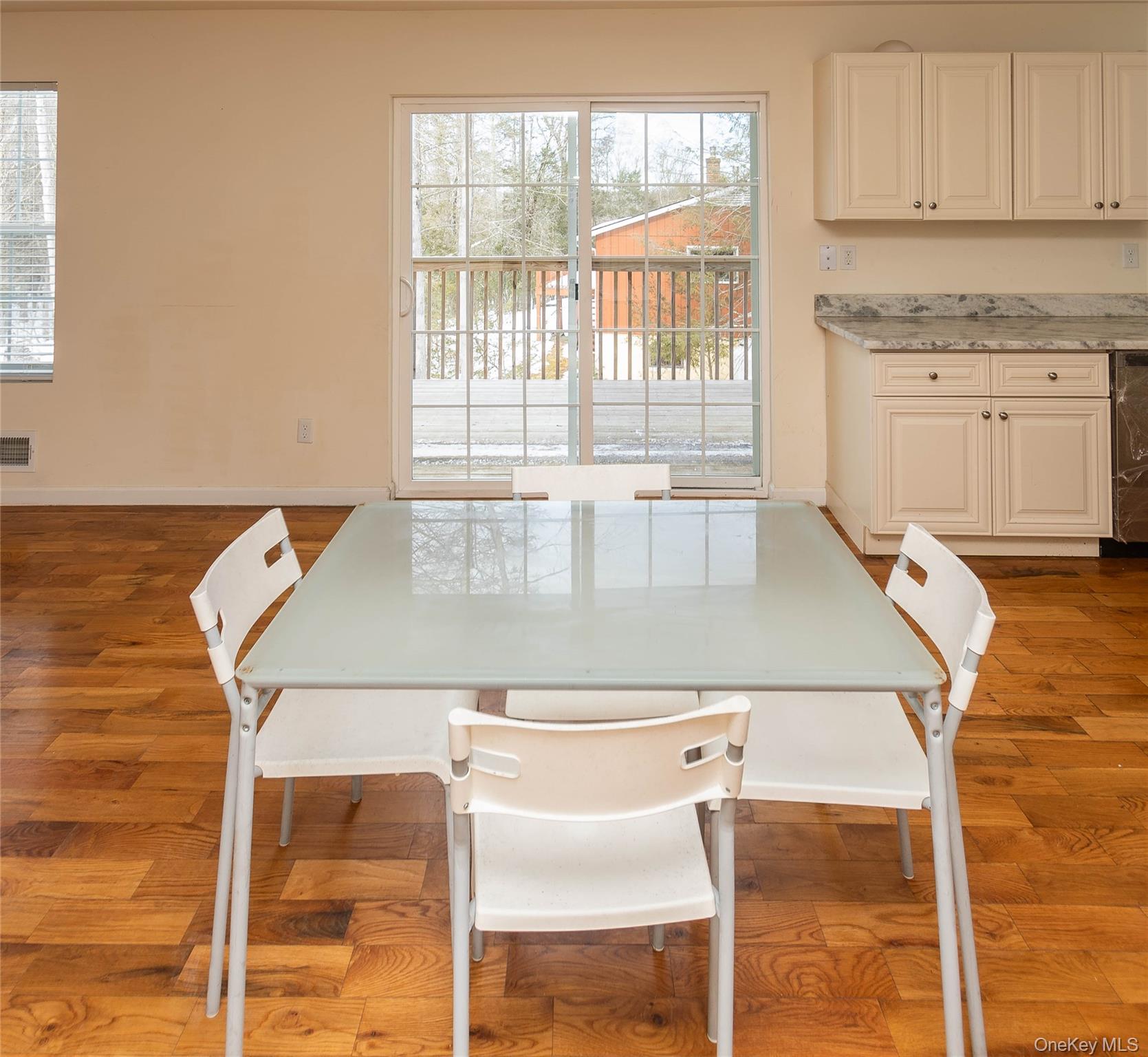 62 BRISTOL Circle – For Rent photo 15