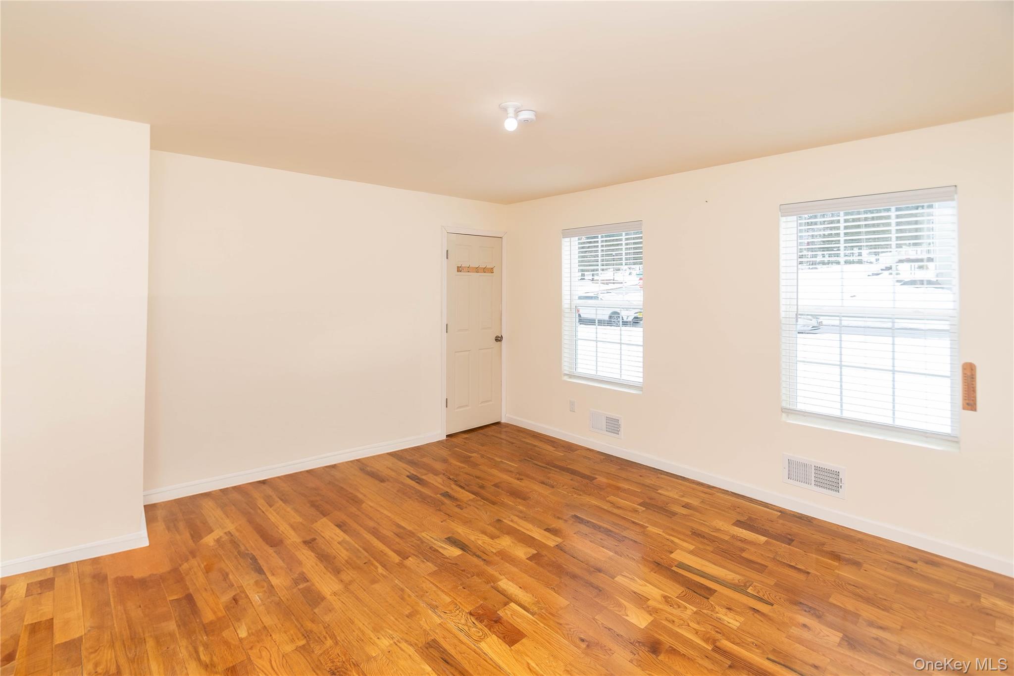 62 BRISTOL Circle – For Rent photo 4