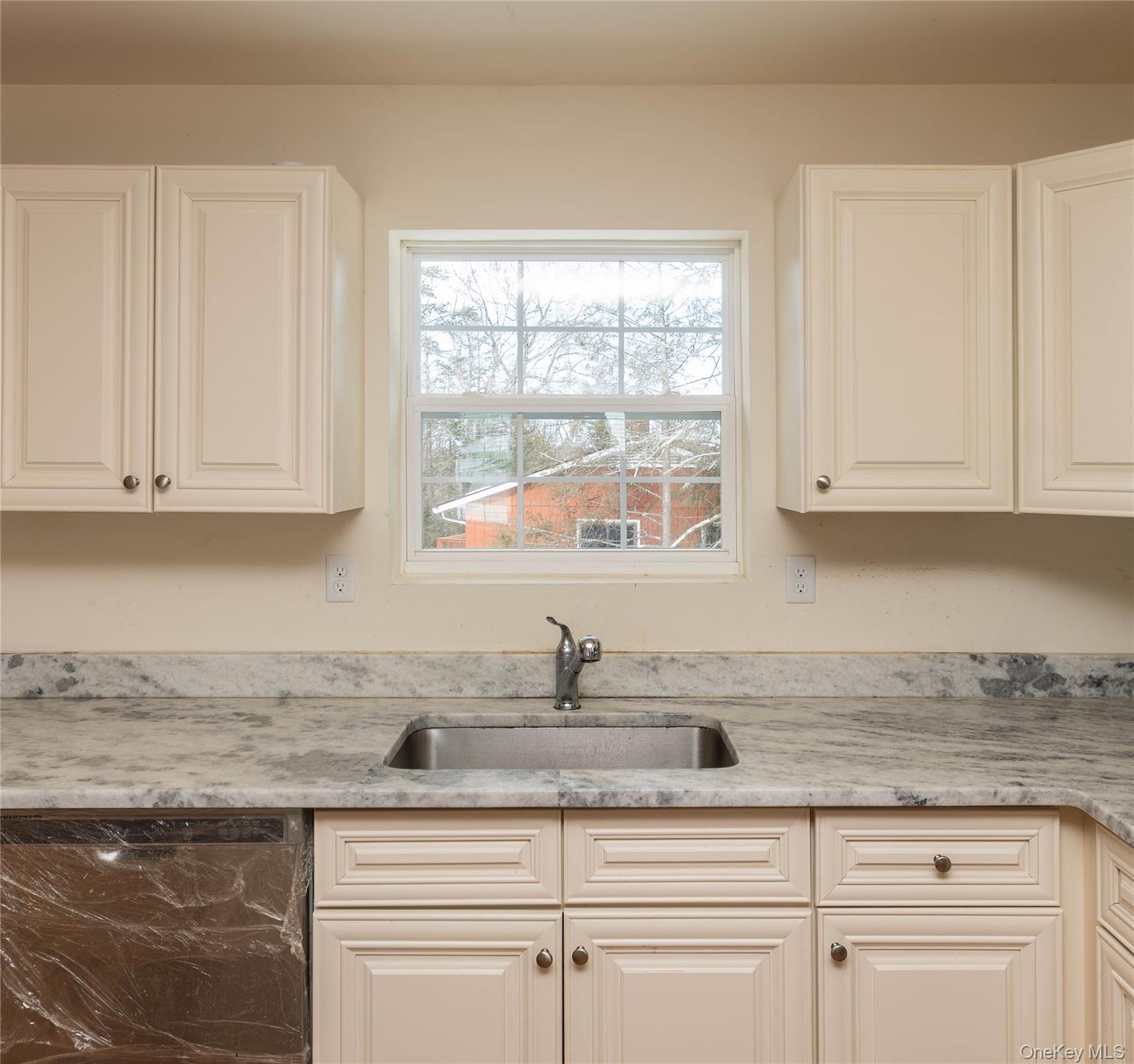 62 BRISTOL Circle – For Rent photo 14