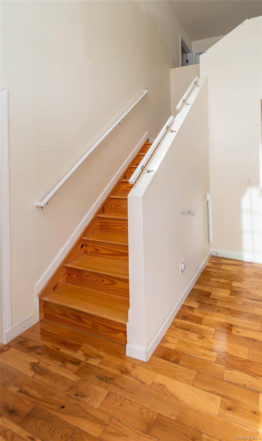 62 BRISTOL Circle – For Rent photo 2