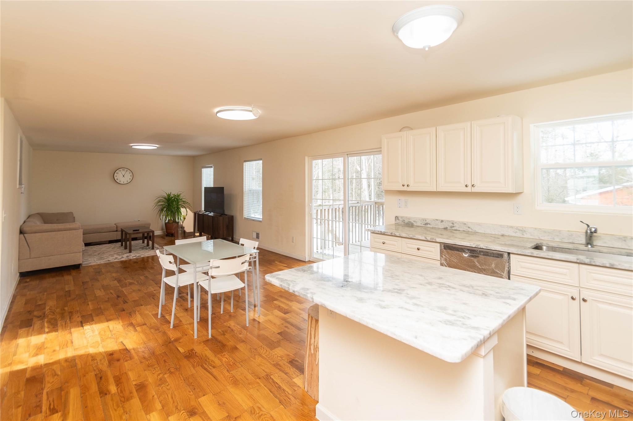 62 BRISTOL Circle – For Rent photo 10