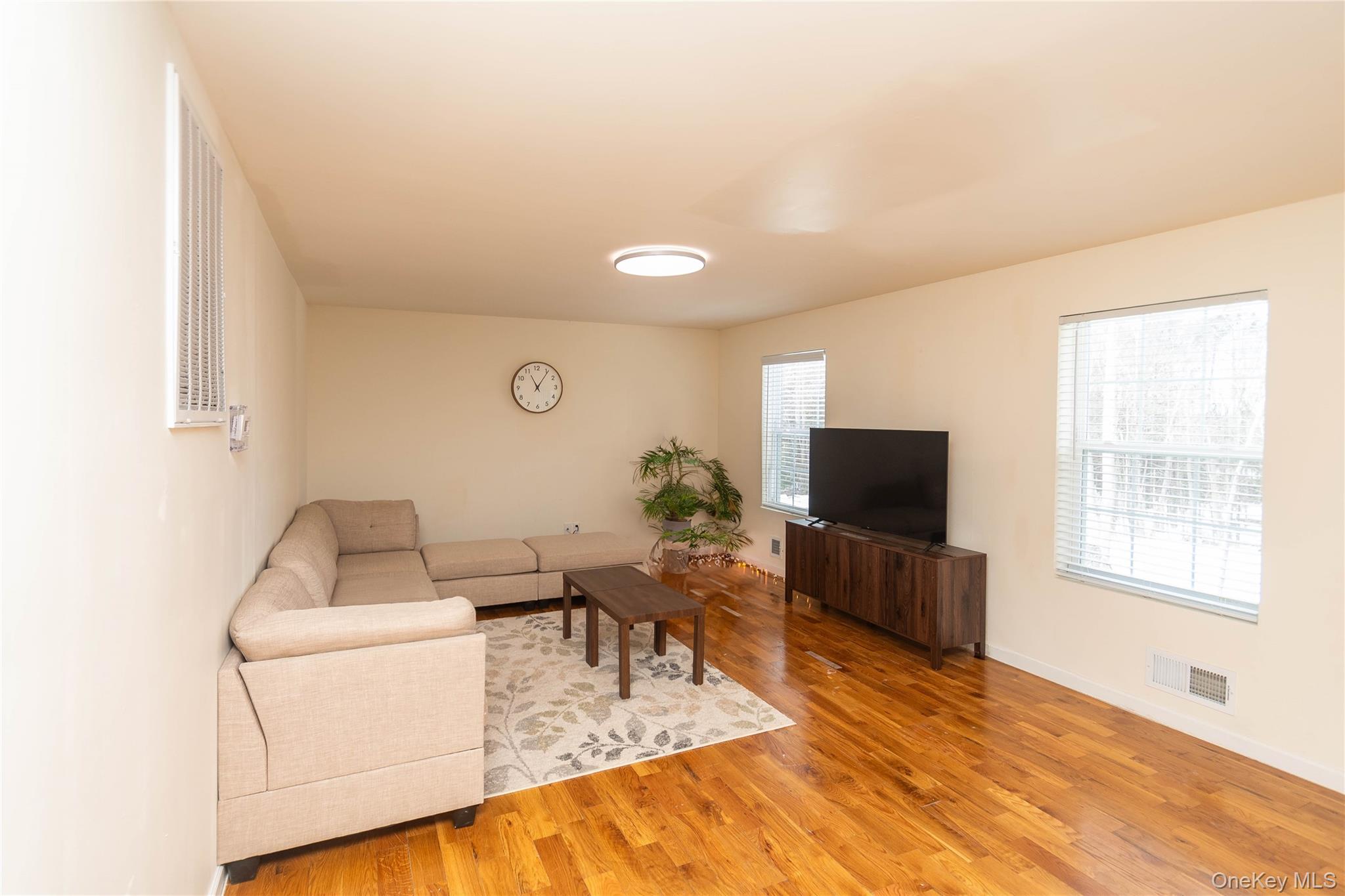 62 BRISTOL Circle – For Rent photo 16
