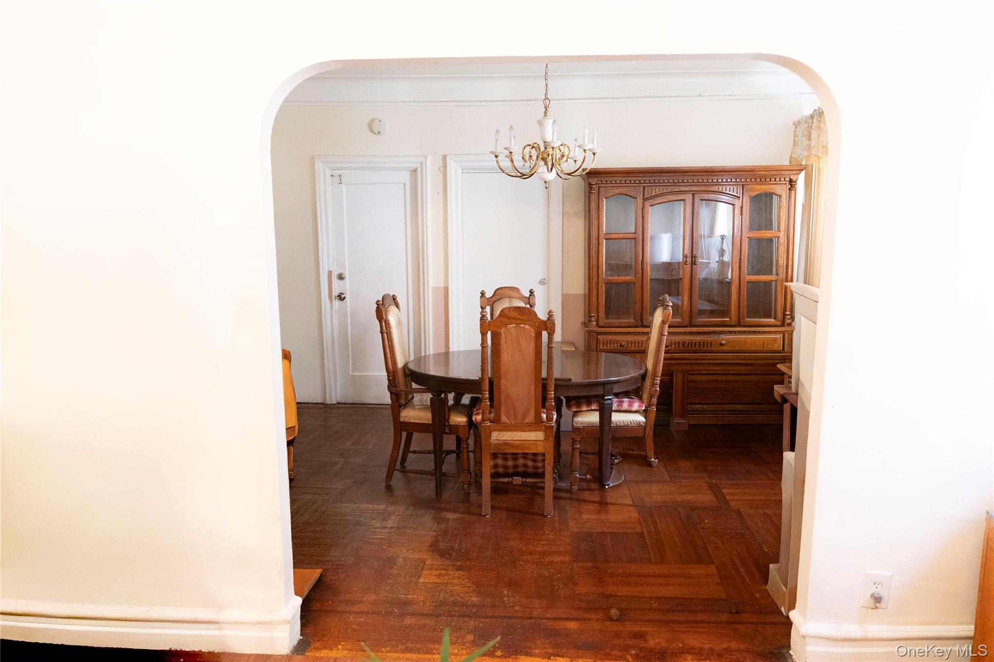 1418 Fteley Avenue – For Sale photo 8