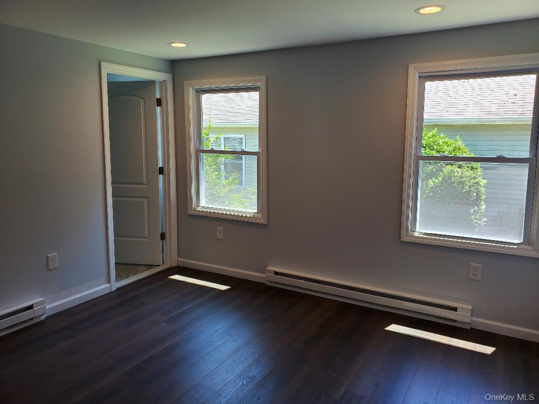 201 Village Circle W – For Sale photo 13