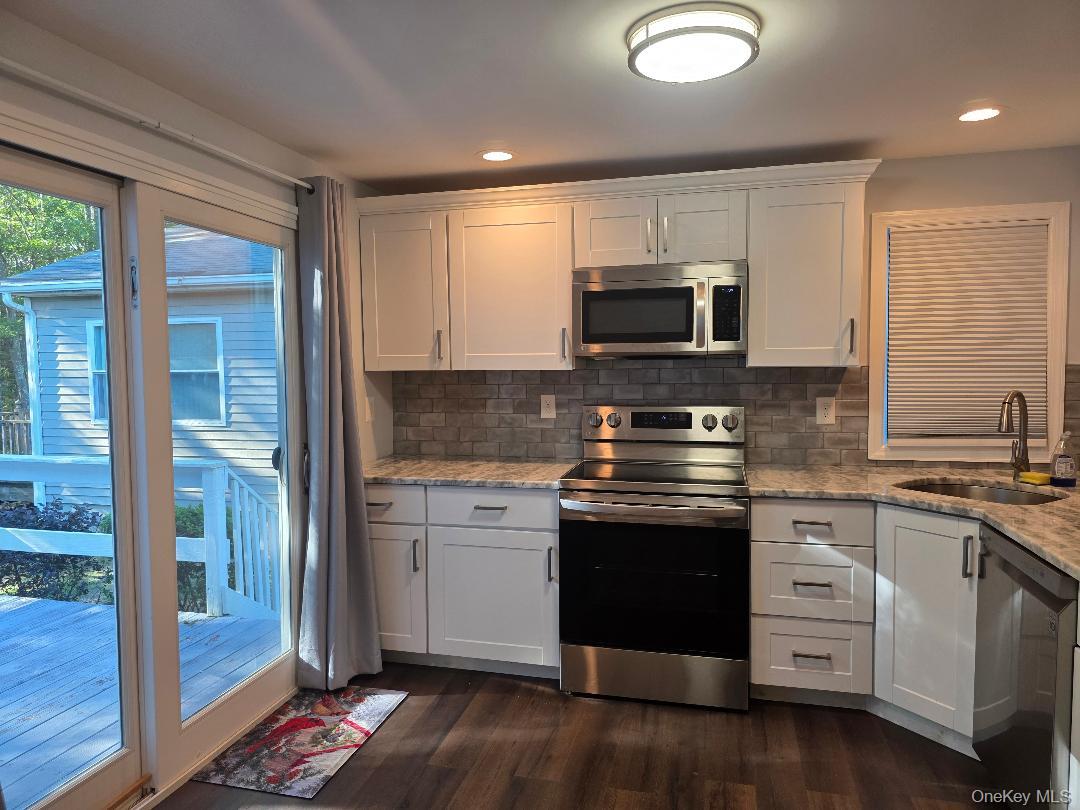 201 Village Circle W – For Sale photo 8