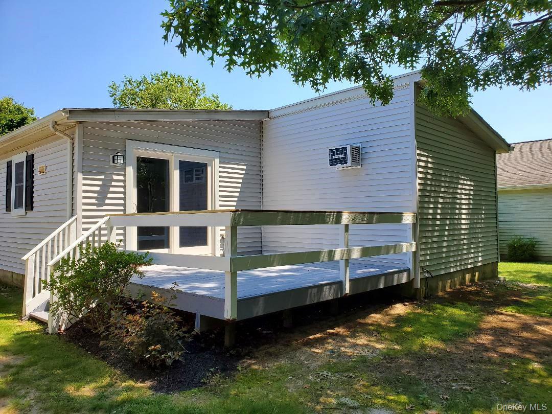201 Village Circle W – For Sale photo 15