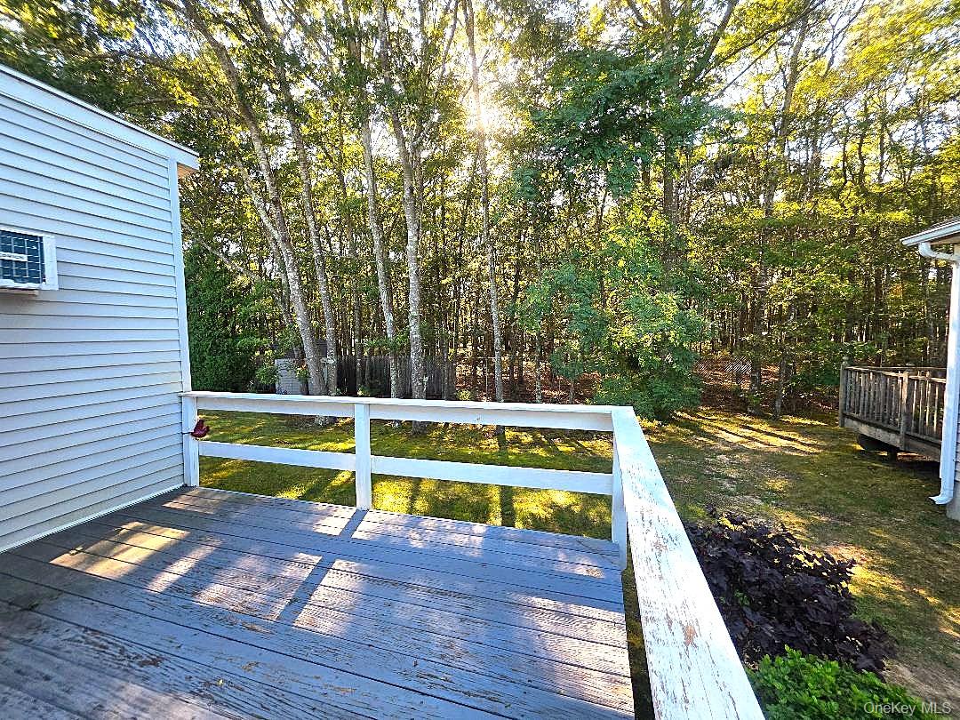201 Village Circle W – For Sale photo 17