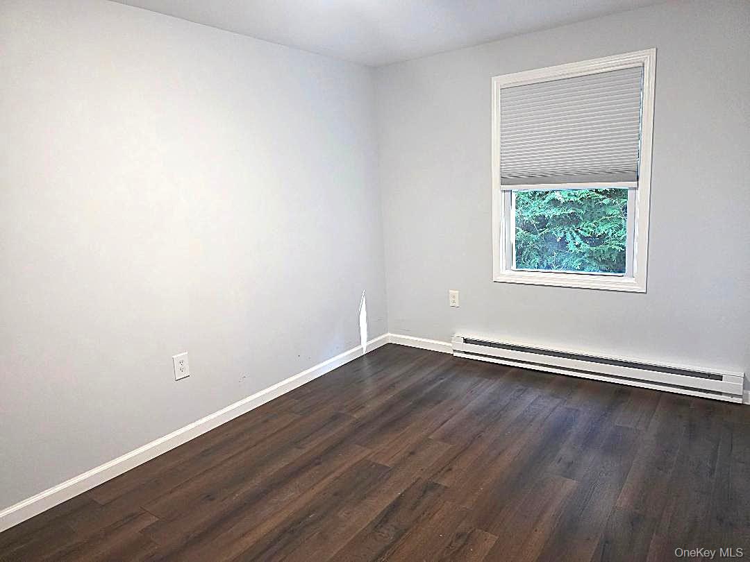 201 Village Circle W – For Sale photo 10
