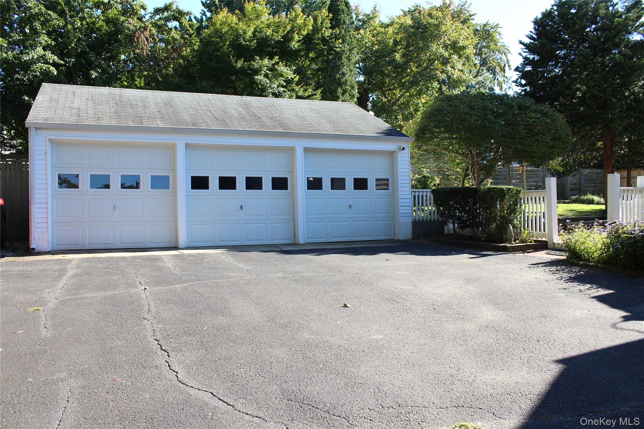 30 Randou Drive – For Sale photo 34