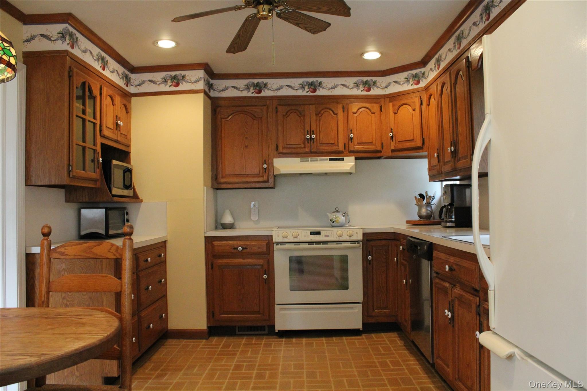 30 Randou Drive – For Sale photo 14