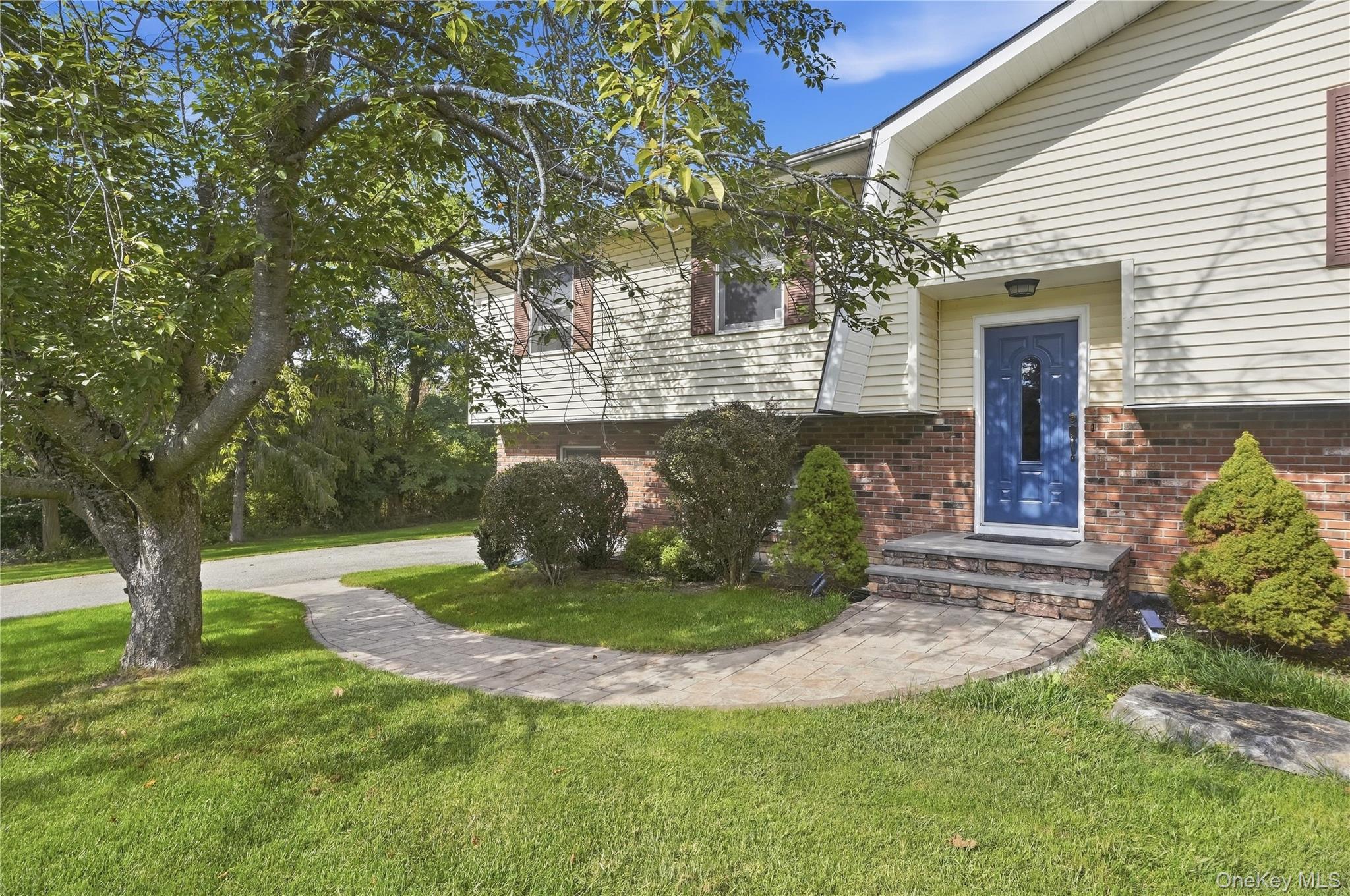 94 Booth Road – For Sale photo 3
