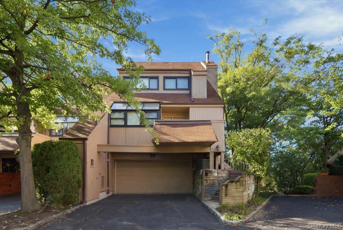 19 John Bean Court – For Sale
