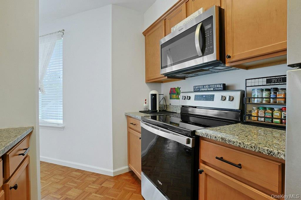 207 Sutton Drive, Unit 207 photo 14