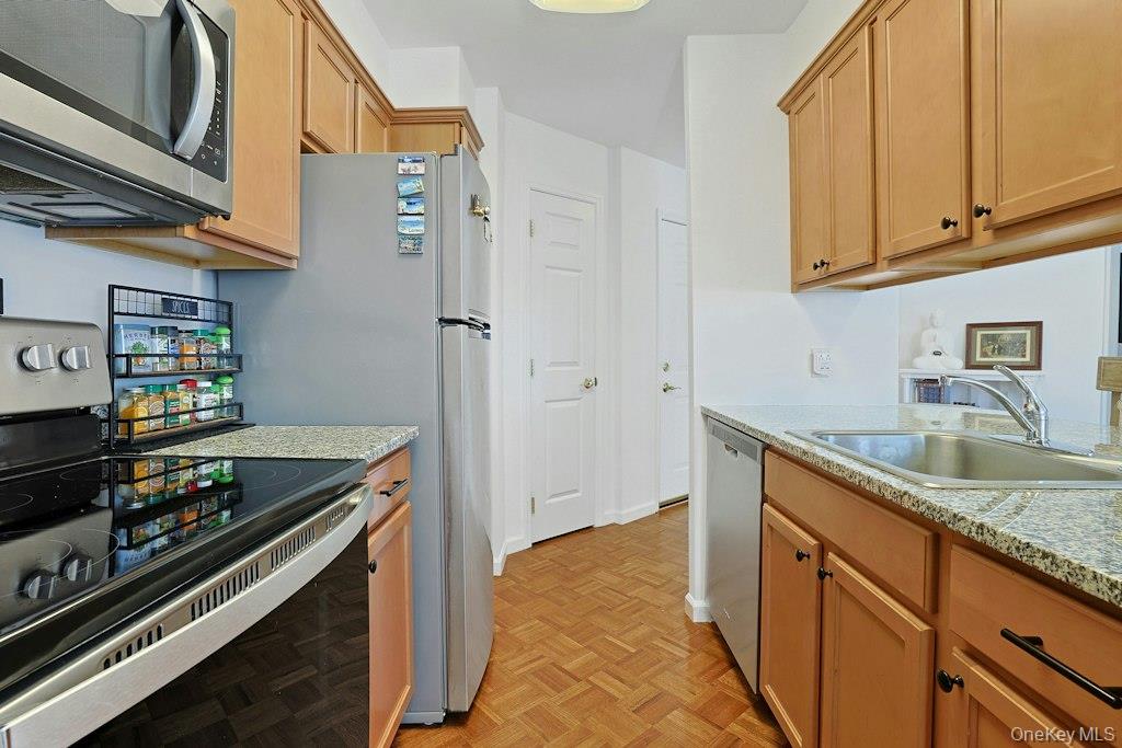 207 Sutton Drive, Unit 207 photo 15