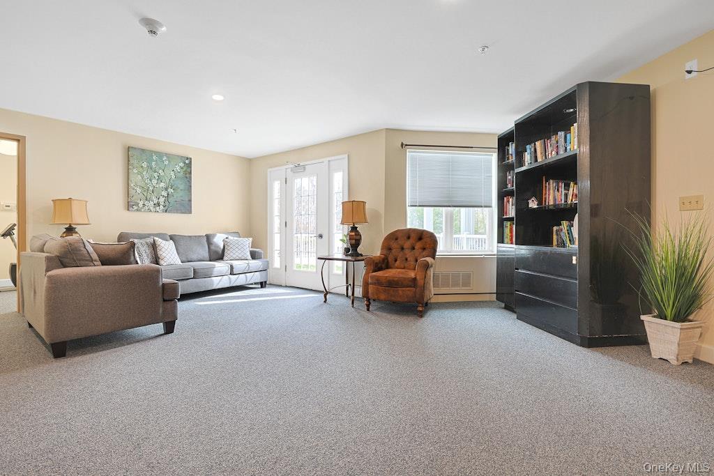 207 Sutton Drive, Unit 207 photo 26
