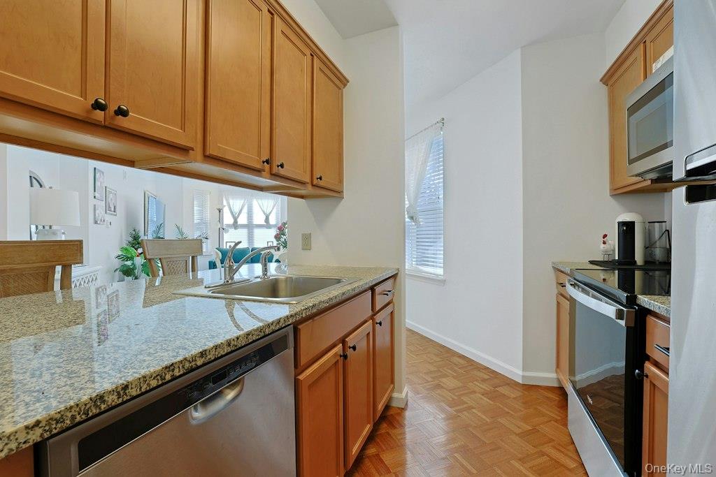 207 Sutton Drive, Unit 207 photo 12