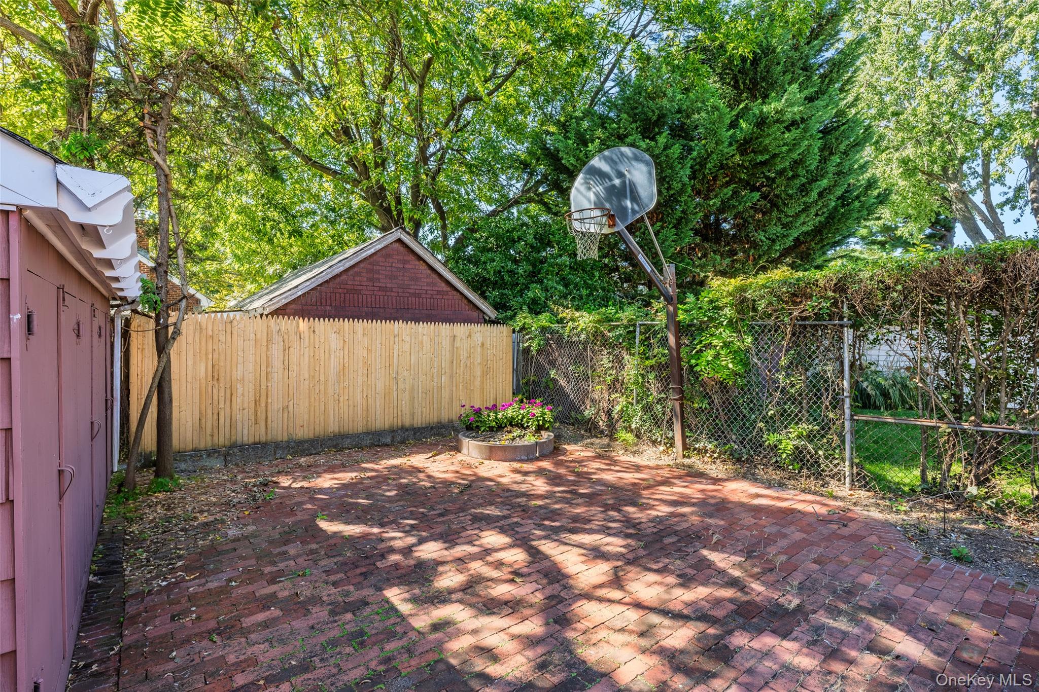 1900 Carleton Place – For Sale photo 30