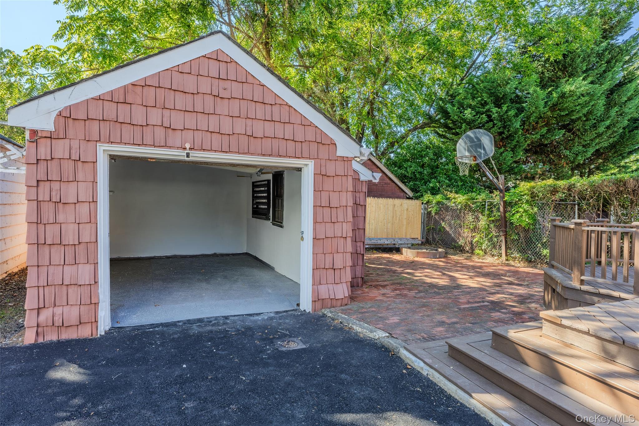 1900 Carleton Place – For Sale photo 36