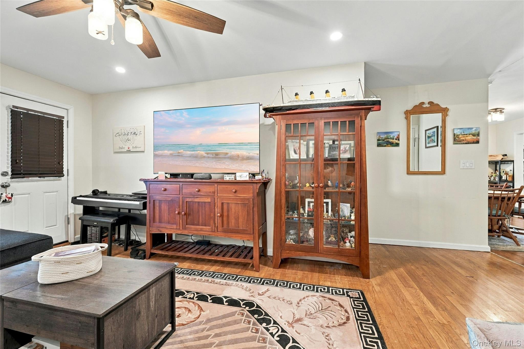 97 Cardinal Lane, Unit 1b photo 5