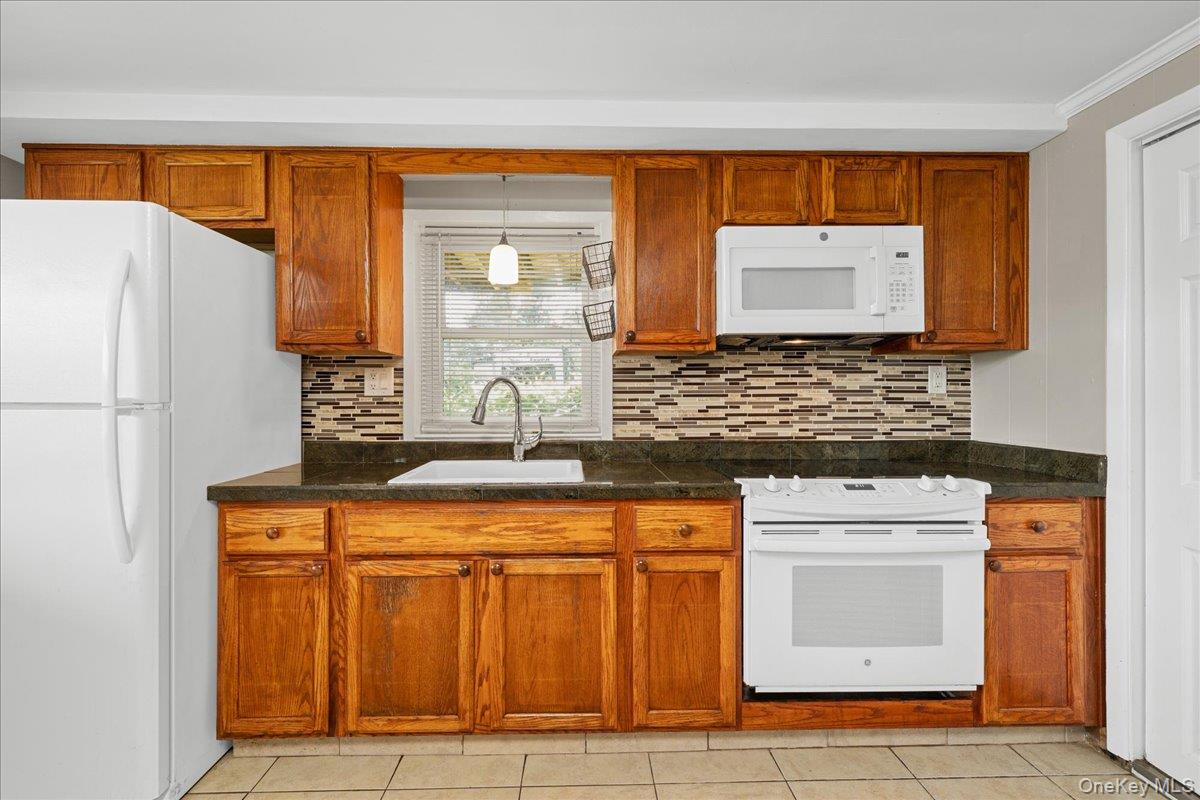 14 Hemlock Hill – For Rent photo 16