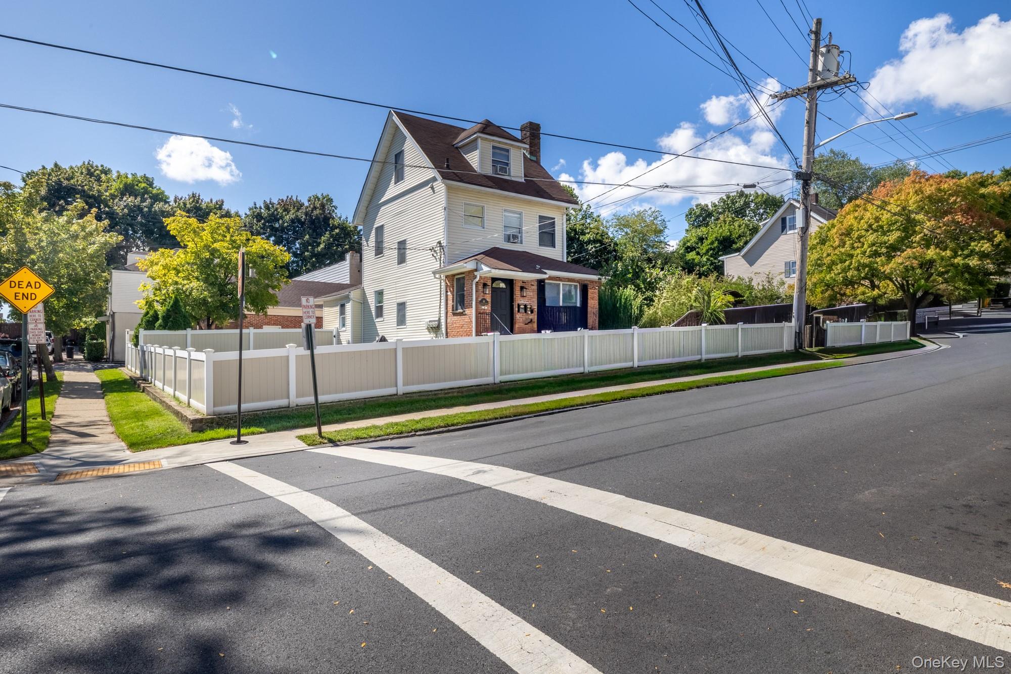 44 Lafayette Avenue – For Sale photo 2