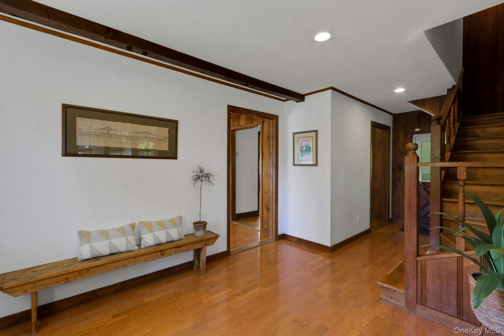 160 N Broadway – For Sale photo 16
