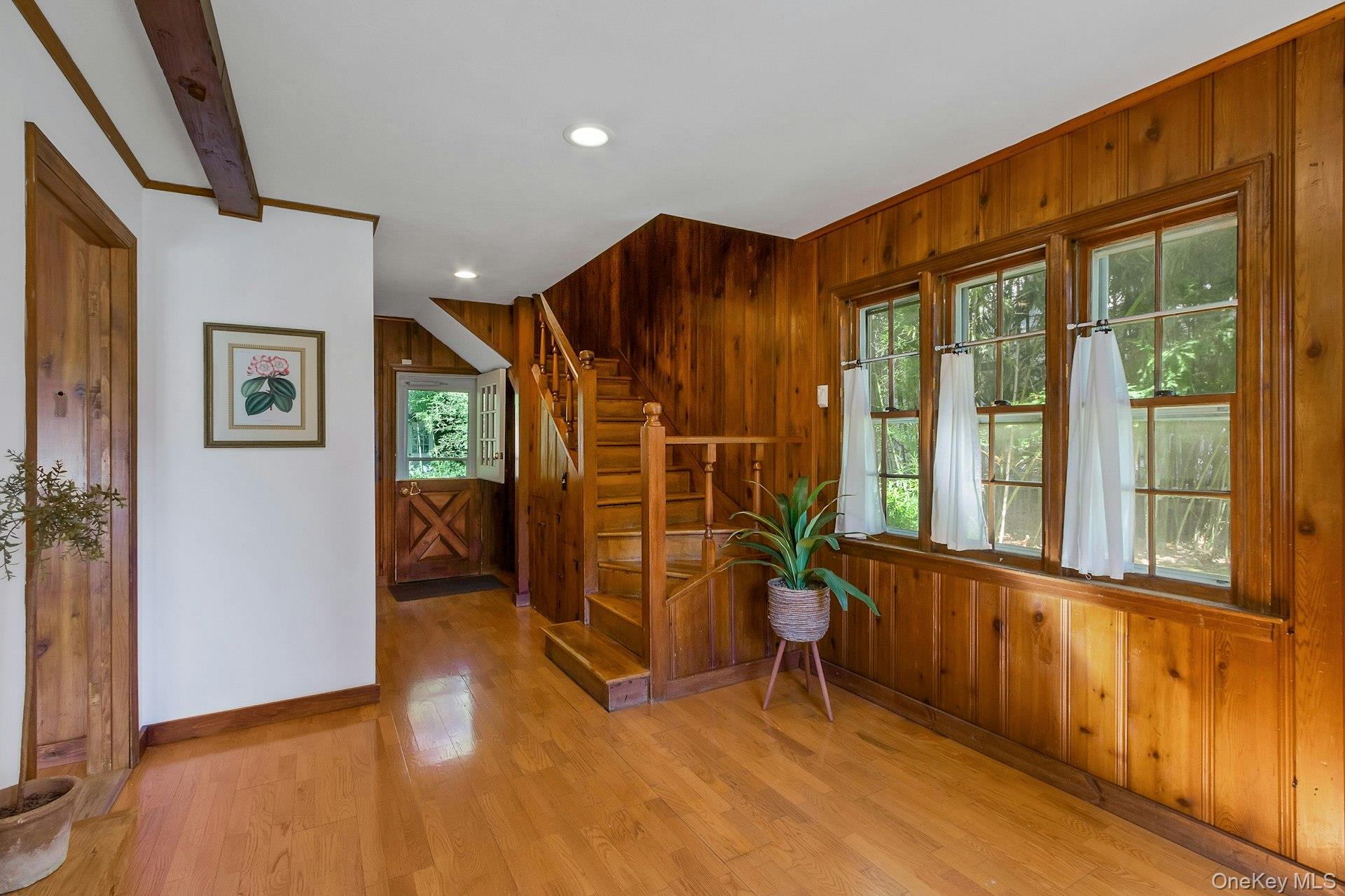 160 N Broadway – For Sale photo 14