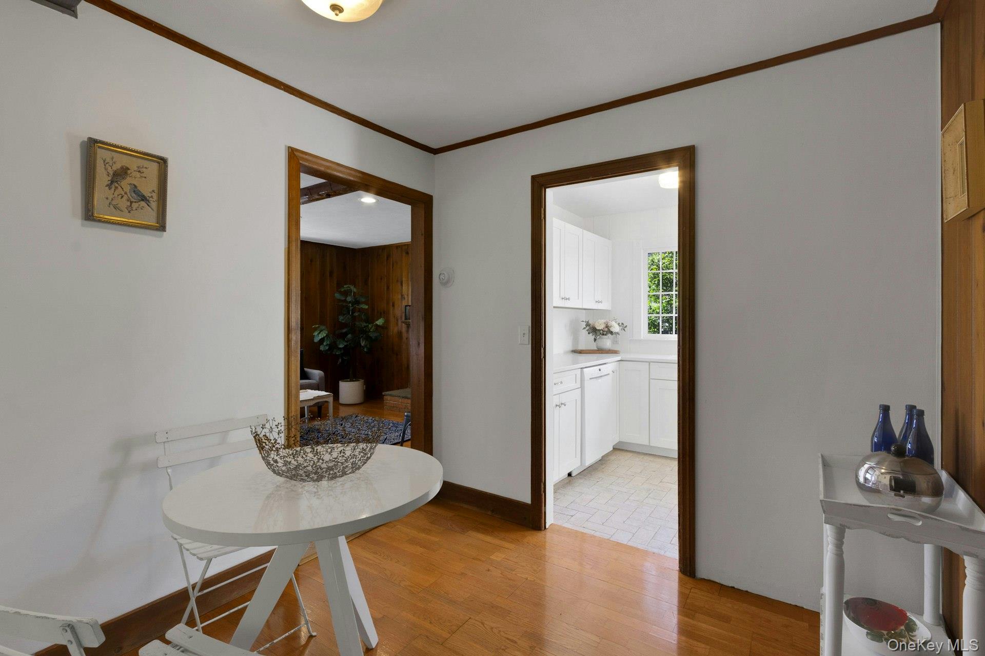 160 N Broadway – For Sale photo 9
