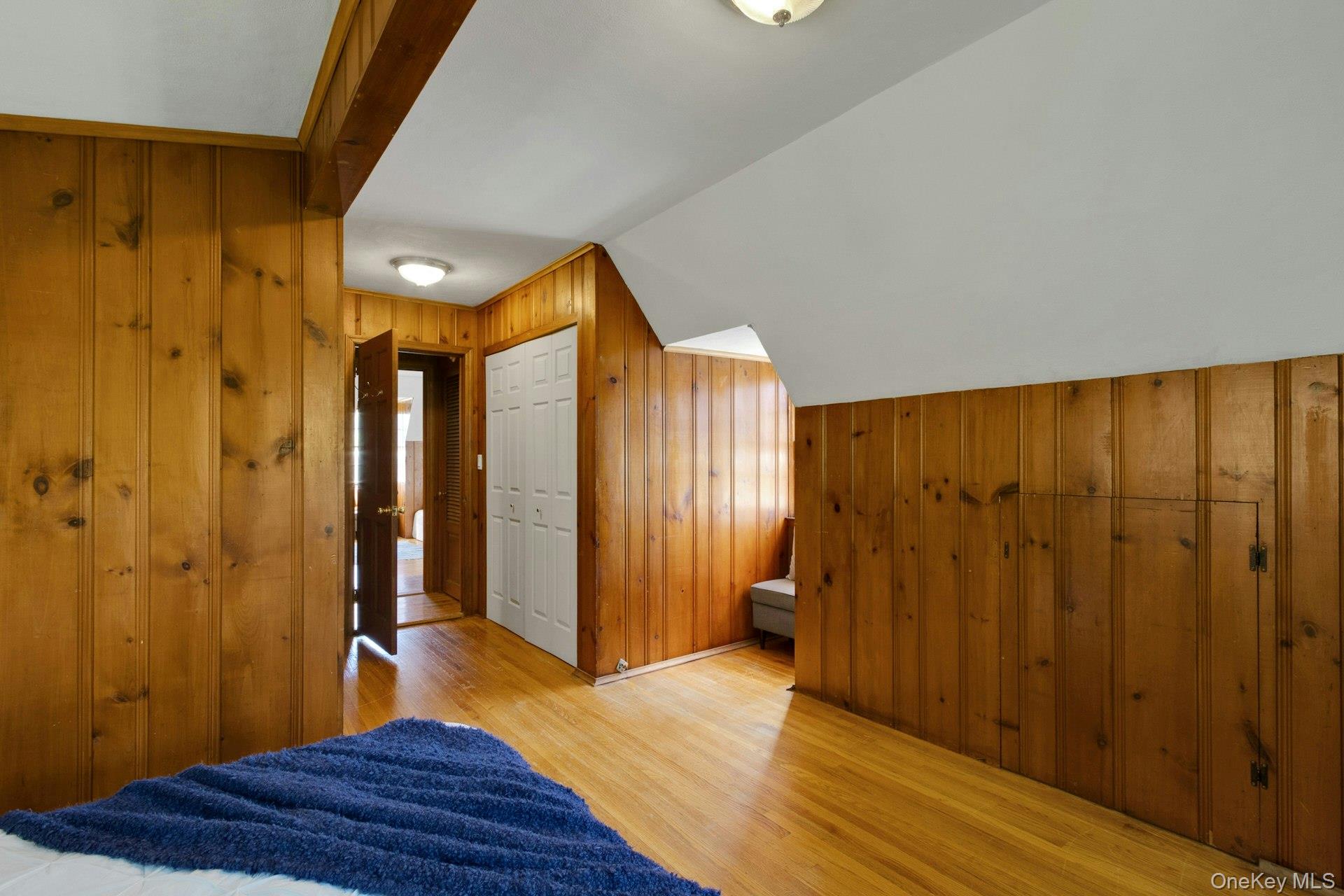 160 N Broadway – For Sale photo 18