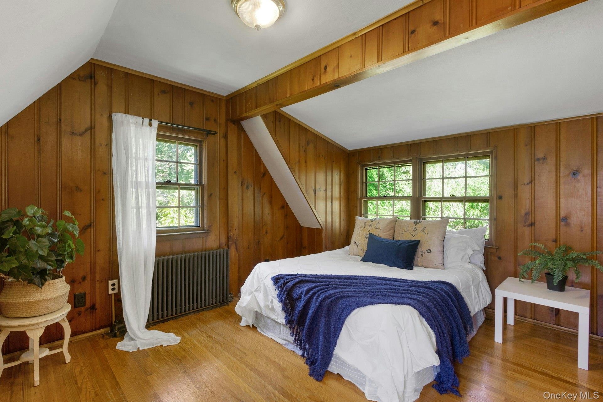 160 N Broadway – For Sale photo 17