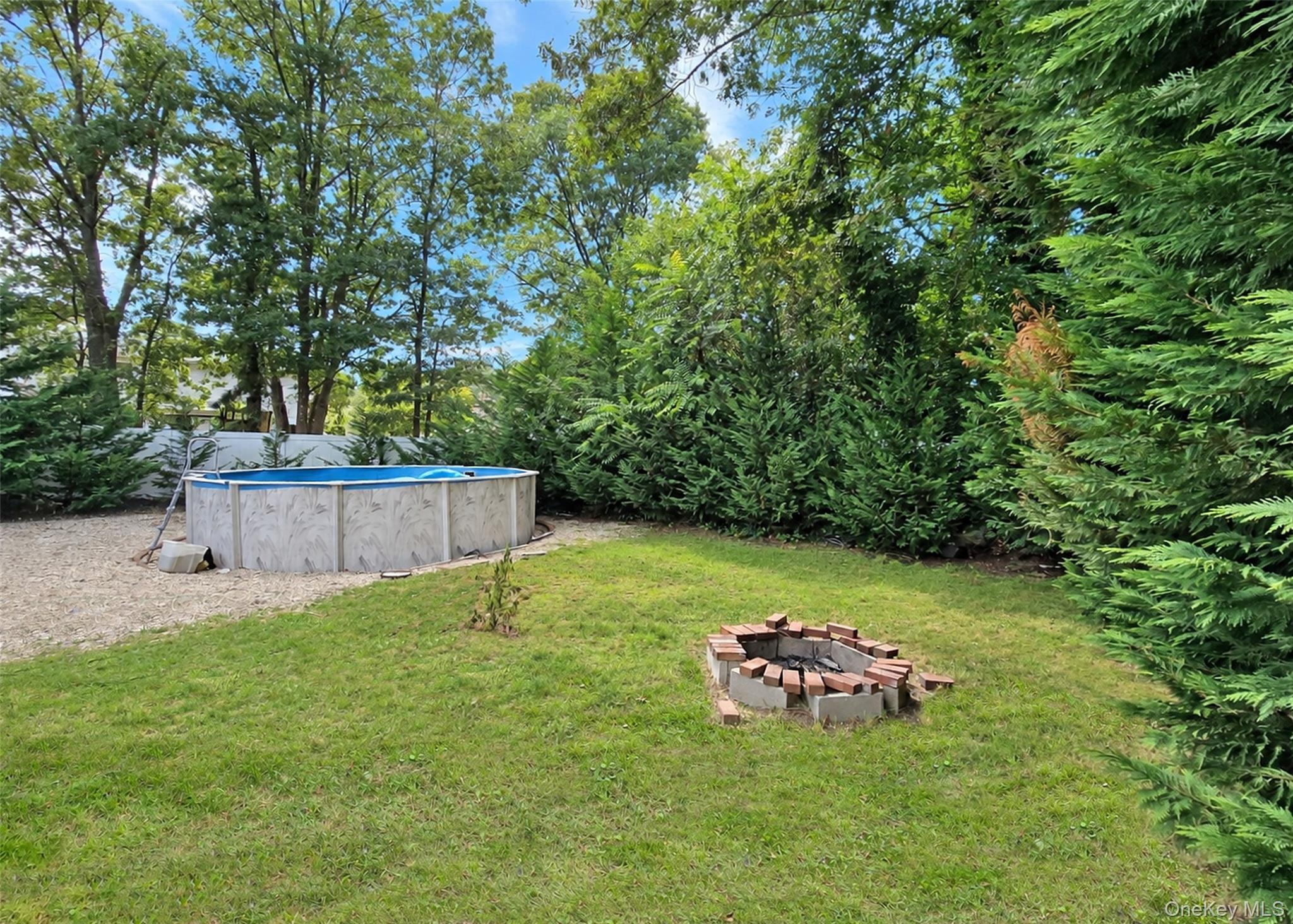 362 Singingwood Drive – For Sale photo 25