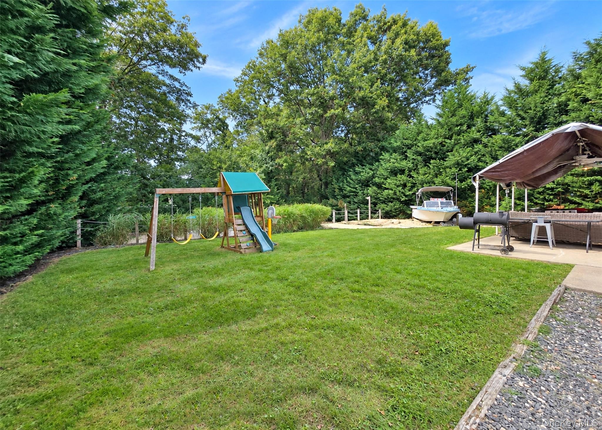 362 Singingwood Drive – For Sale photo 24