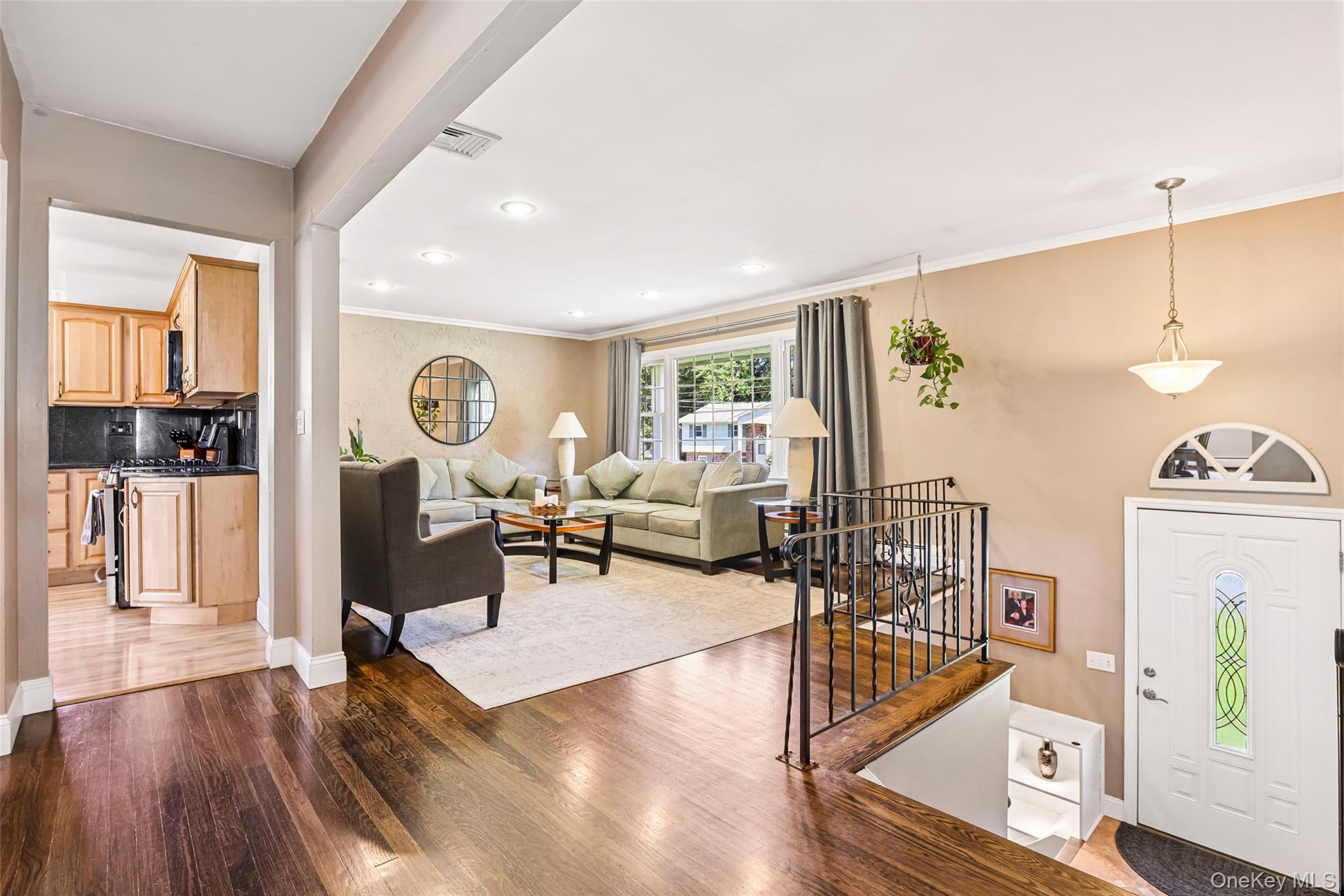 34 Glenside Drive – For Sale photo 2