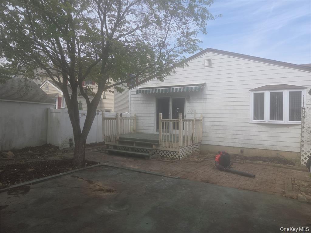 218 Park Avenue – For Sale photo 2