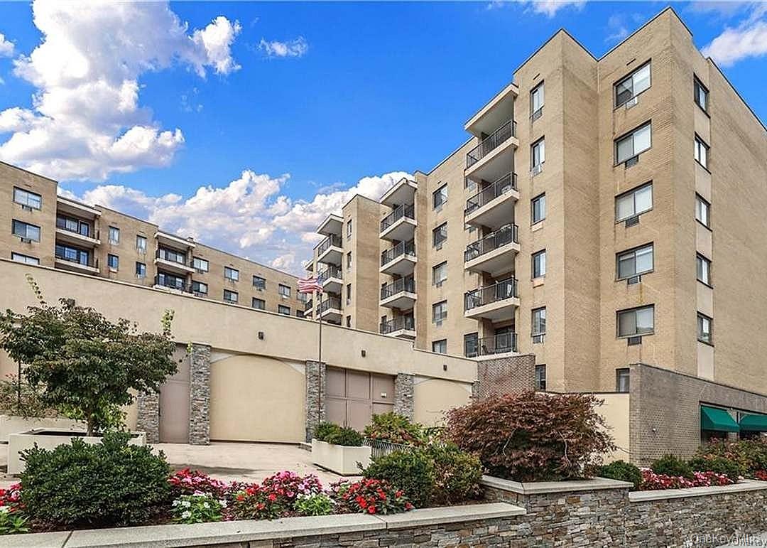 100 E Hartsdale Avenue, Unit 6GW