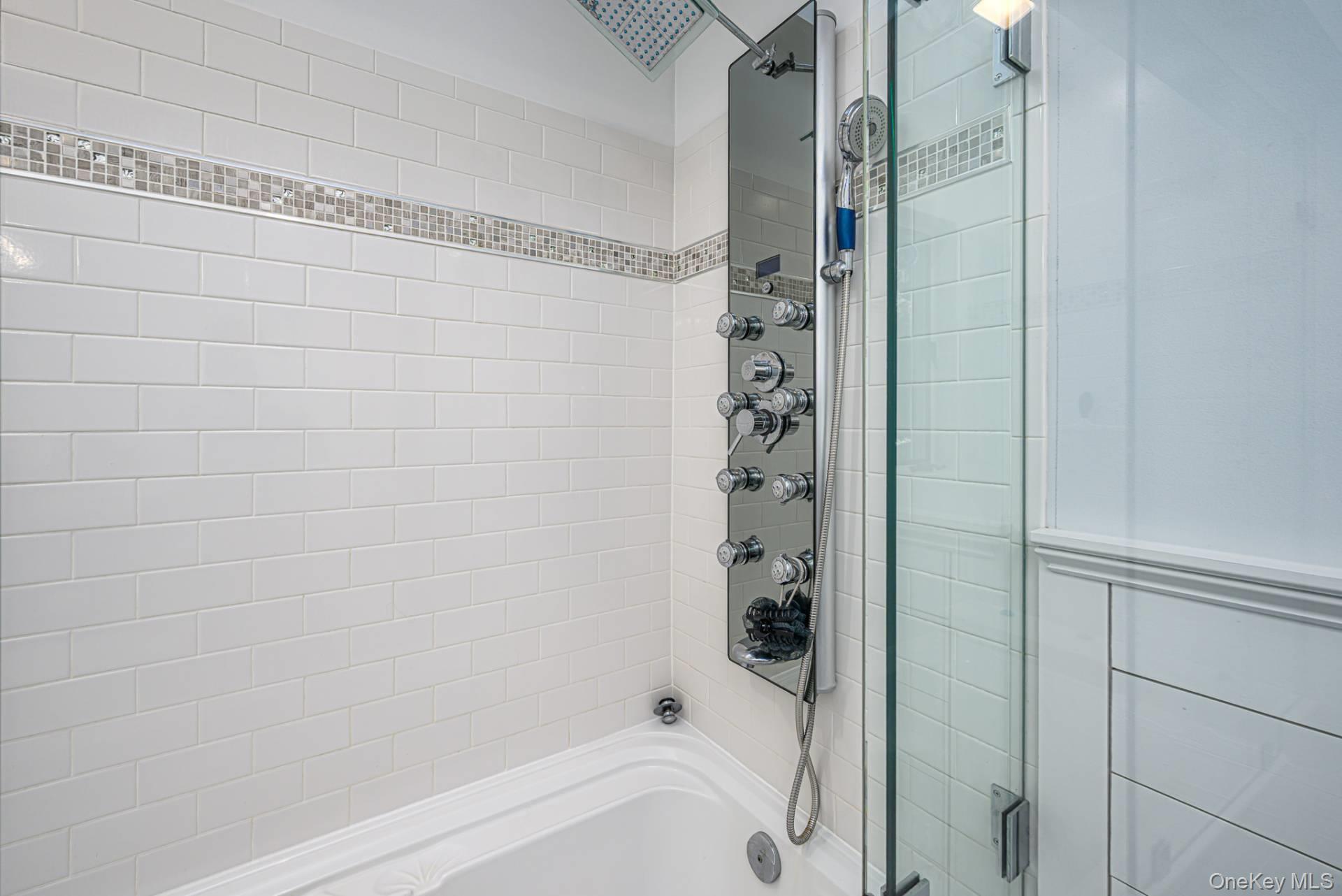 4 Rainbow Lane – For Sale photo 13