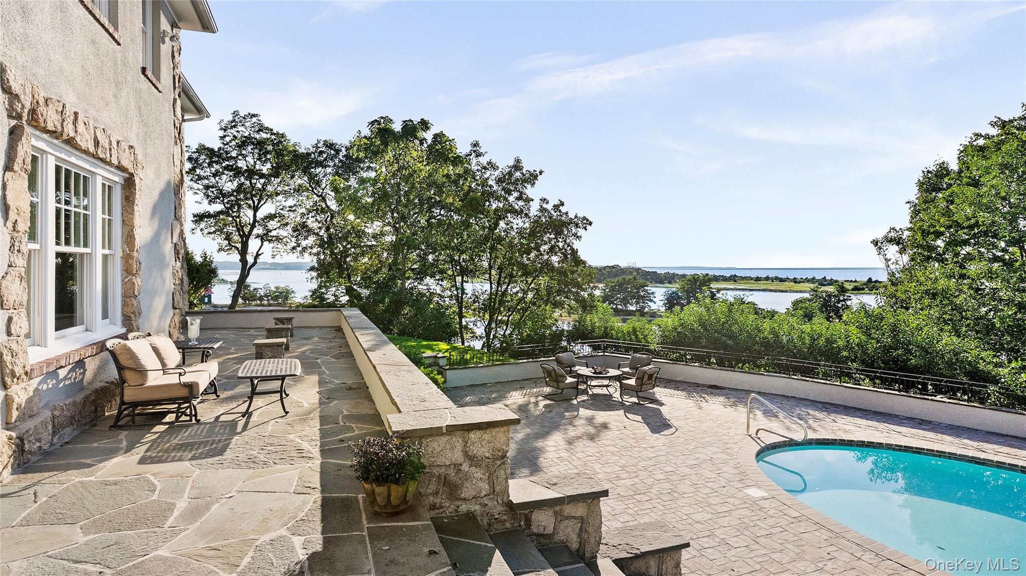 11 Arbutus Lane – For Sale photo 31