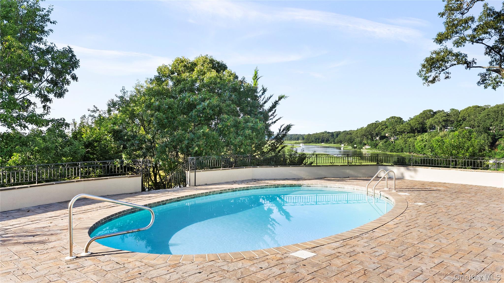 11 Arbutus Lane – For Sale photo 34