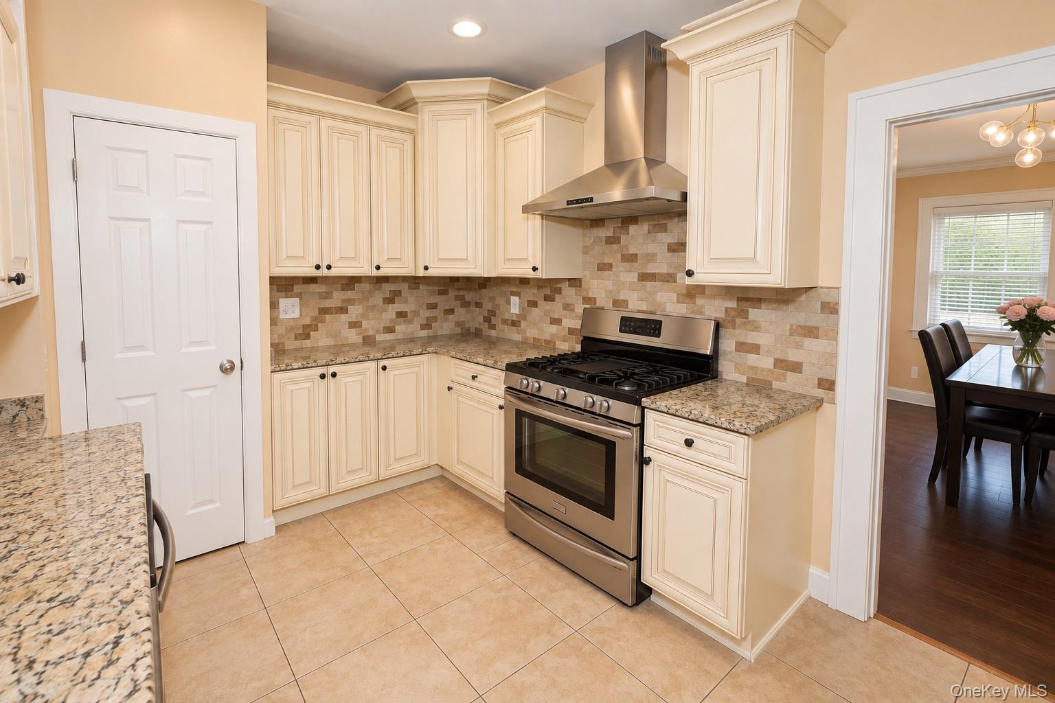 676 6th Avenue – For Sale photo 7