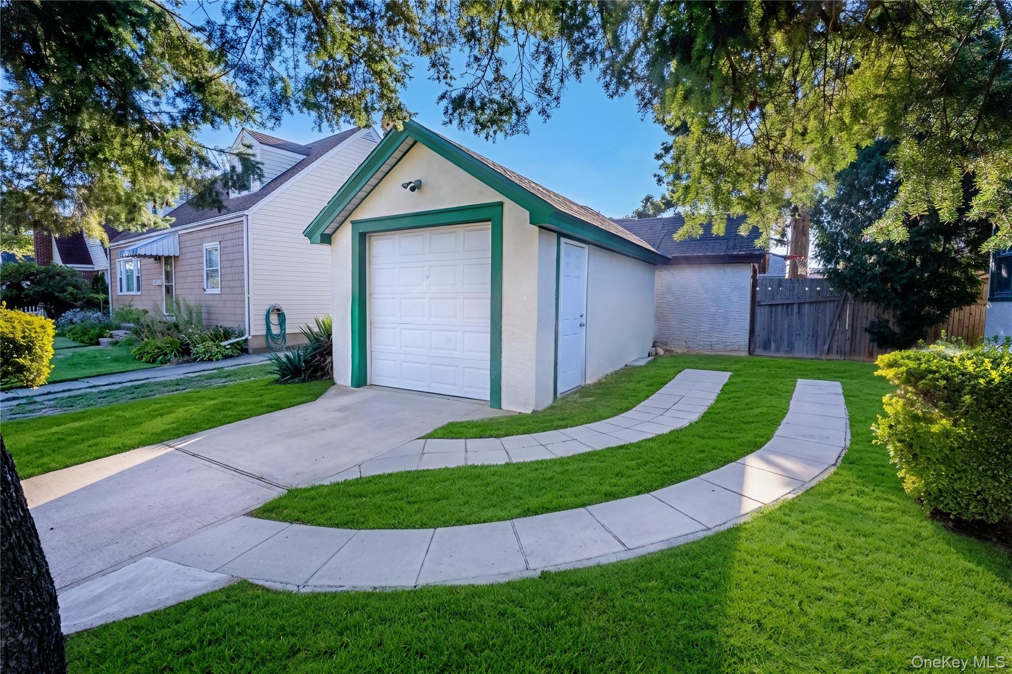 676 6th Avenue – For Sale photo 25