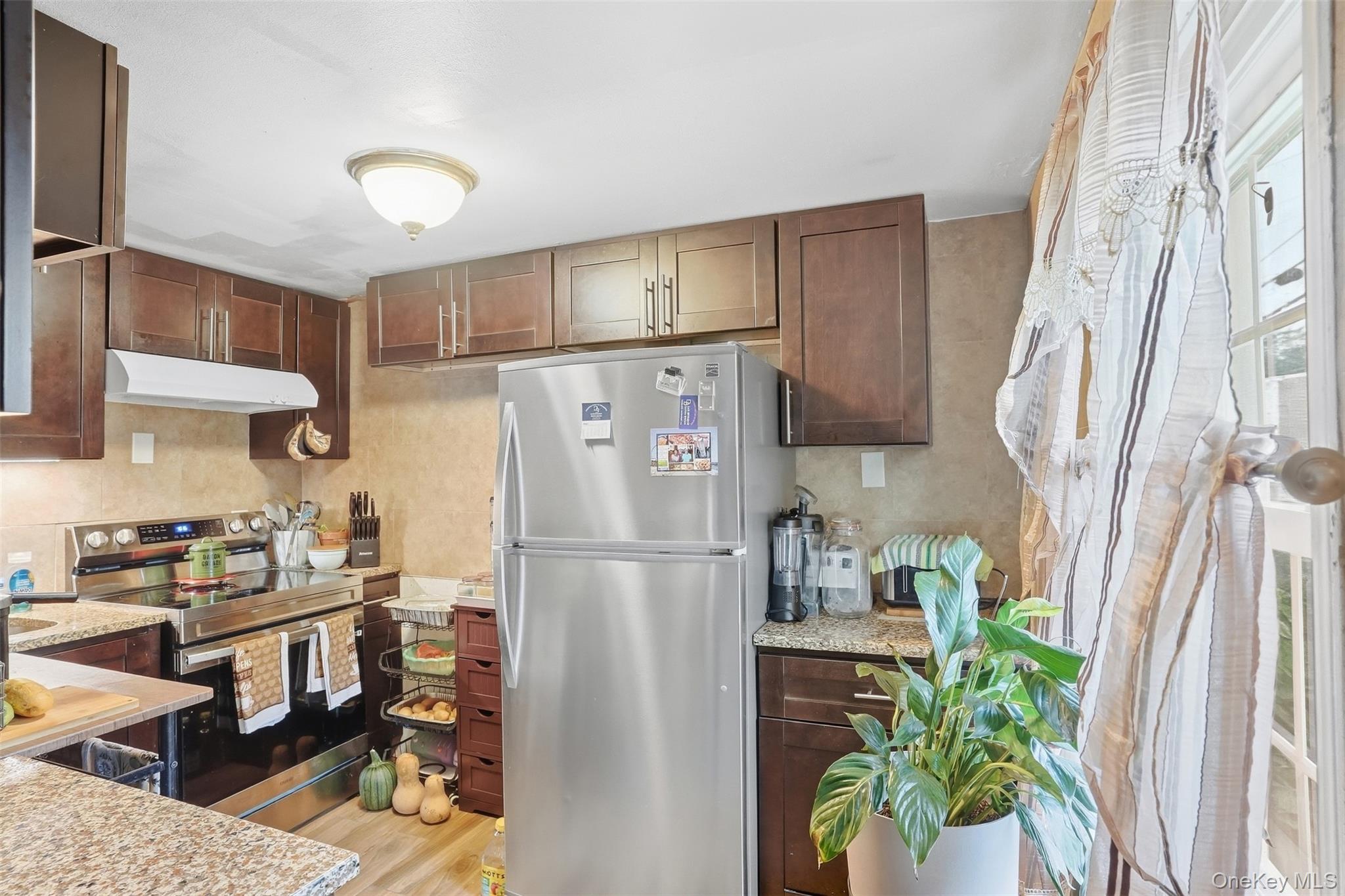 291 1st Street – For Sale photo 16