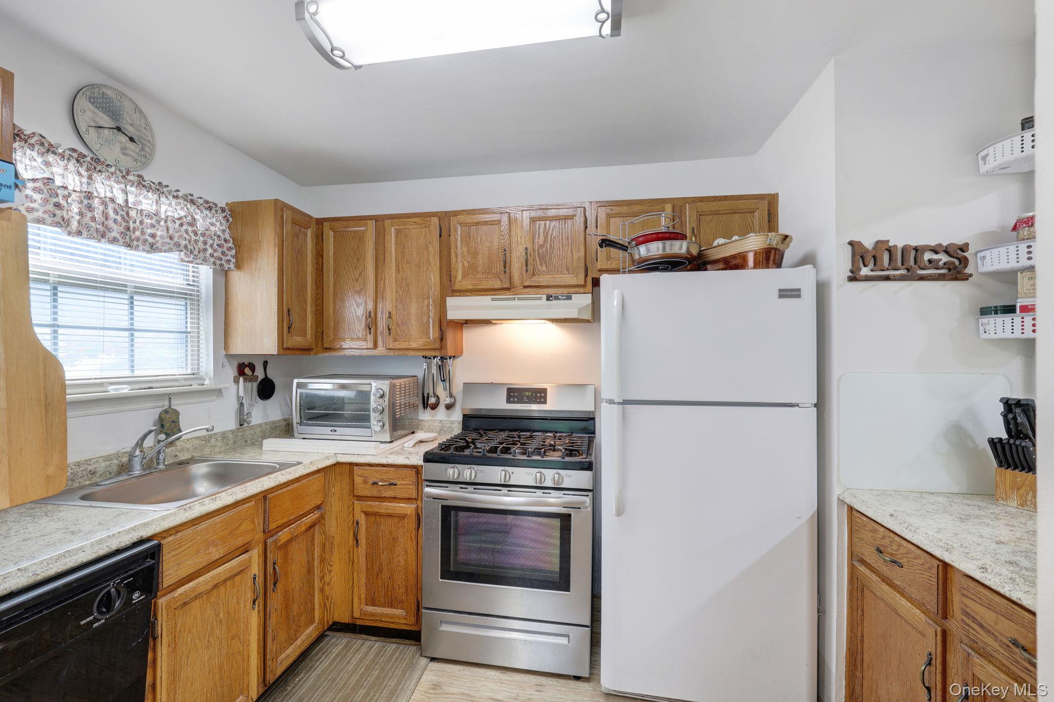 4 Lexington Hill, Unit 3 photo 6
