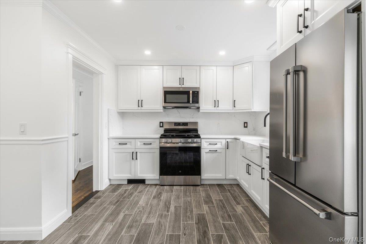 85 Franklin Avenue, Unit 1 photo 13