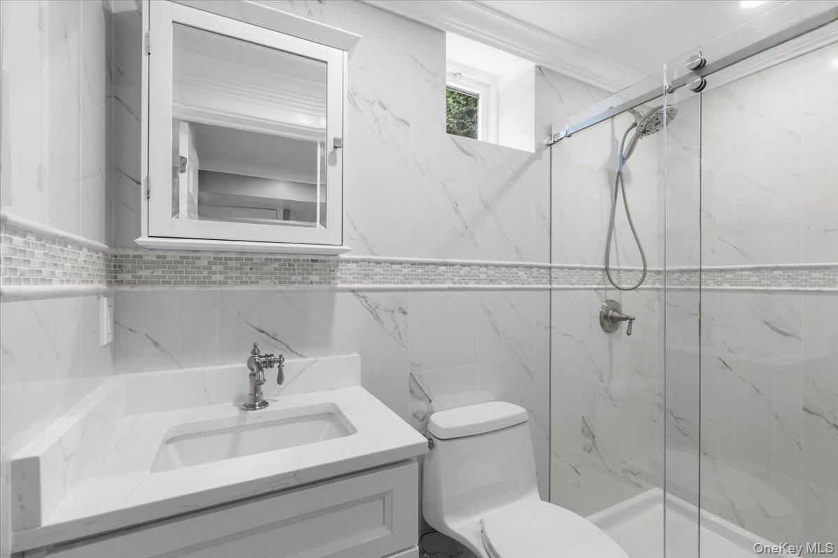 85 Franklin Avenue, Unit 1 photo 26