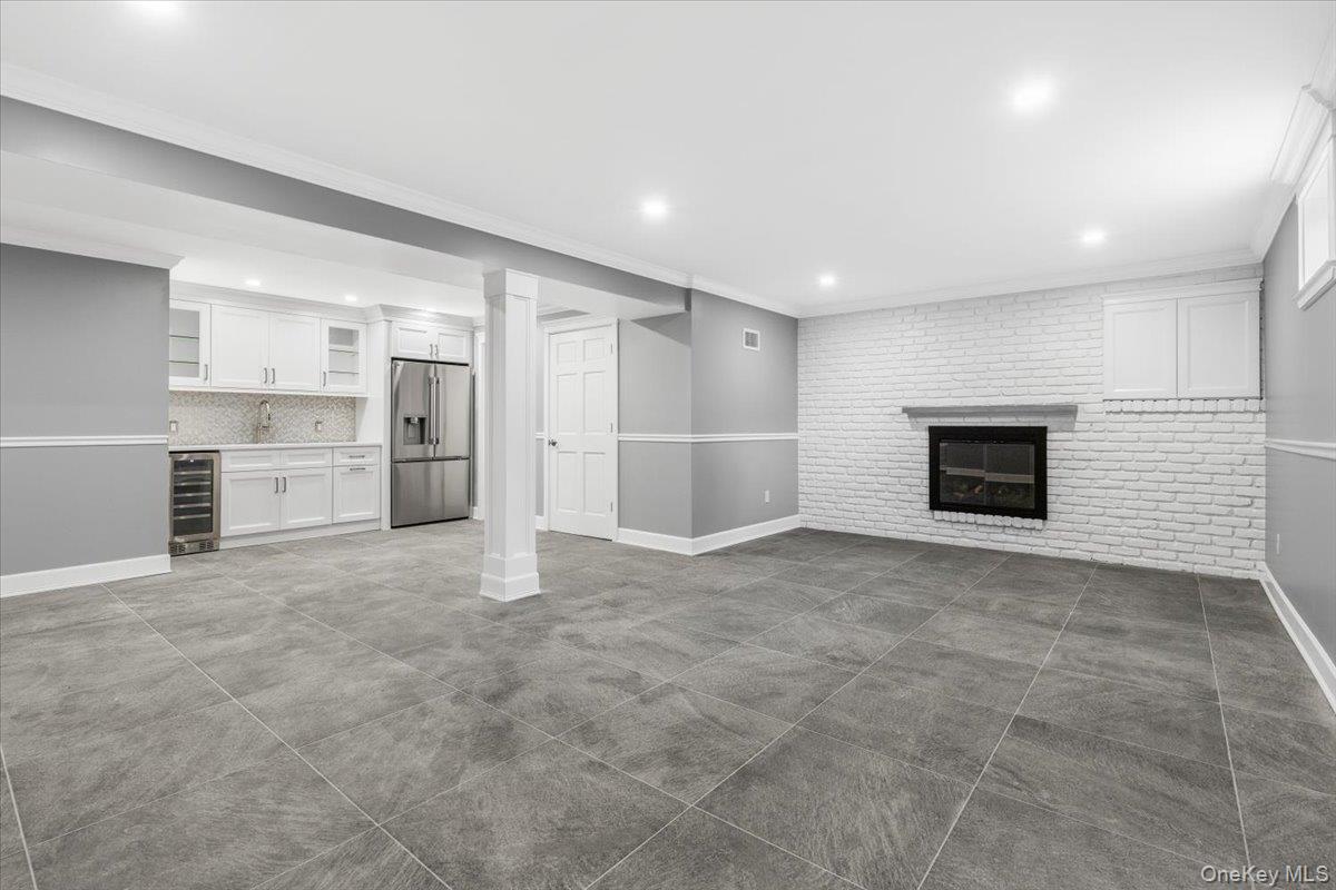 85 Franklin Avenue, Unit 1 photo 22