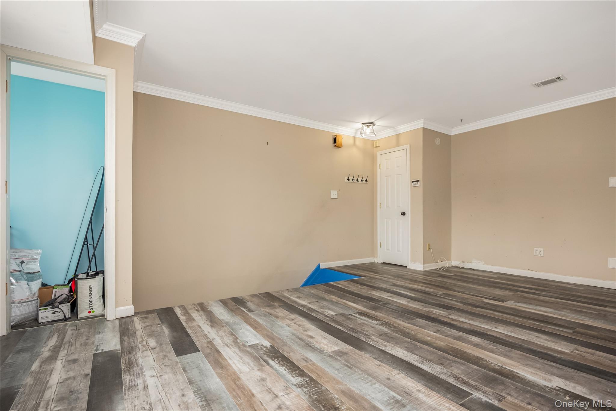 8 Cheyenne Court, Unit 8 photo 9
