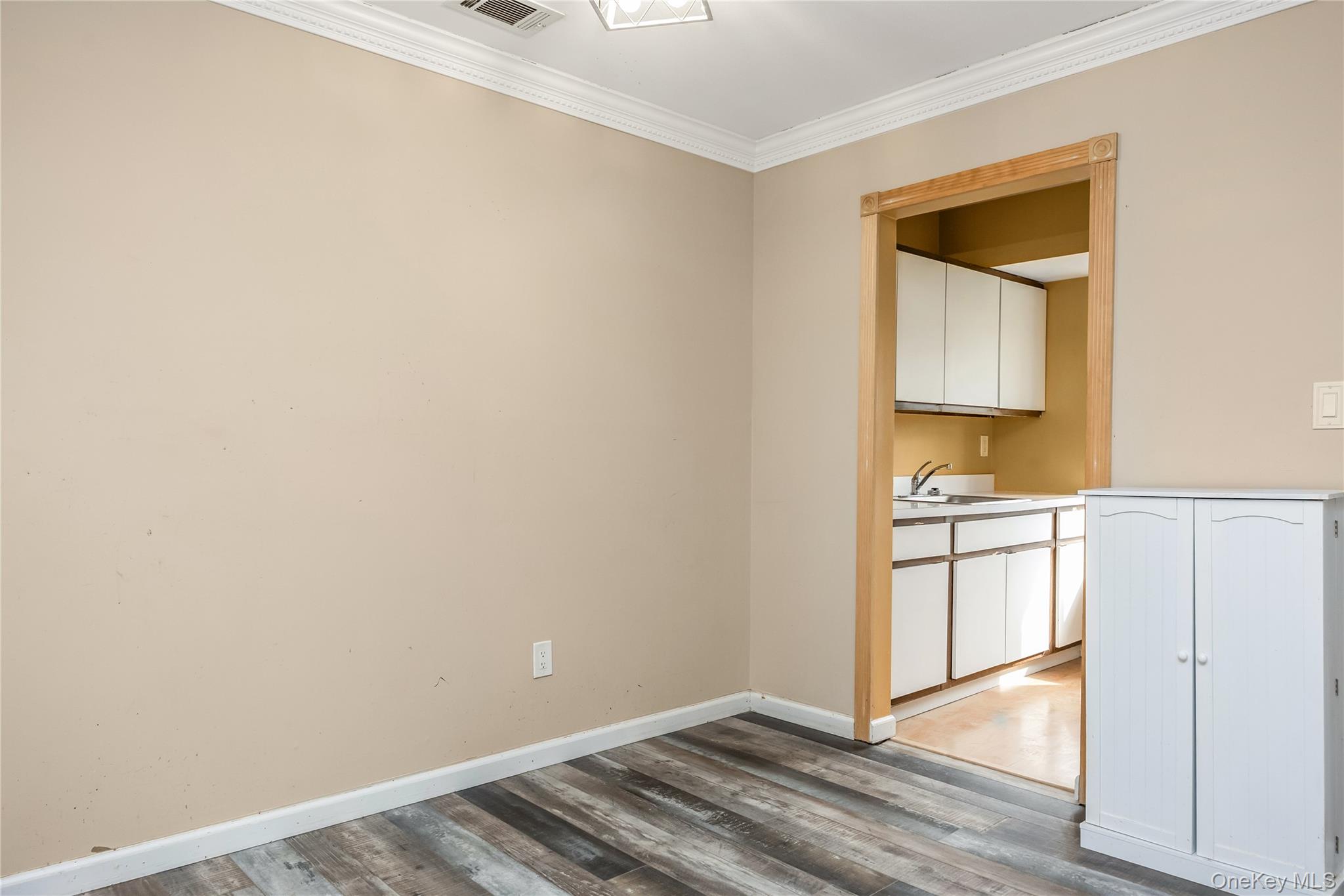 8 Cheyenne Court, Unit 8 photo 18