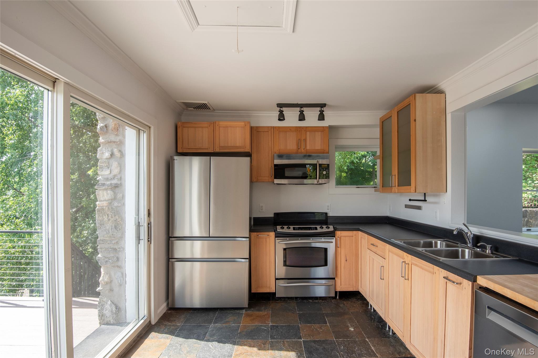 112 W Lake Boulevard – For Rent photo 12